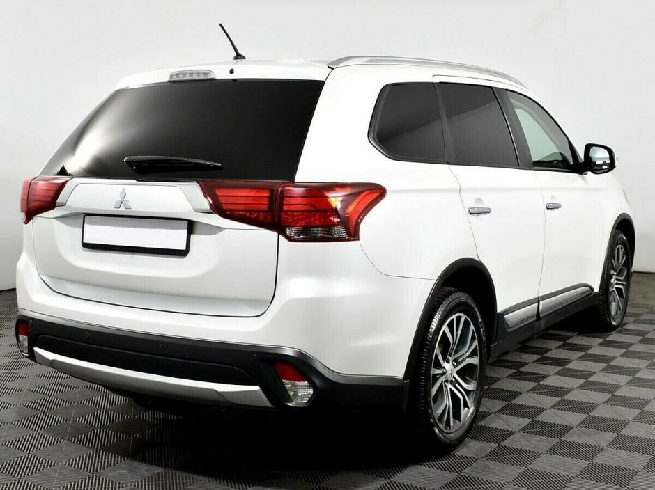 Mitsubishi Outlander 2.4 CVT, 2018, 61 000 км фото 4