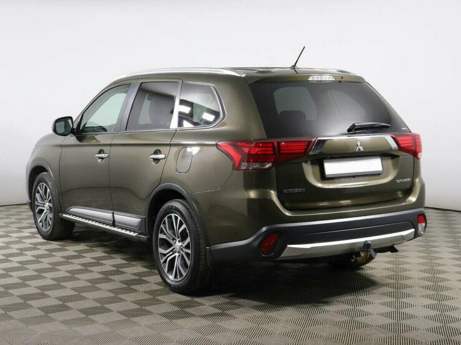 Mitsubishi Outlander 2.4 CVT, 2017, 74 000 км фото 4