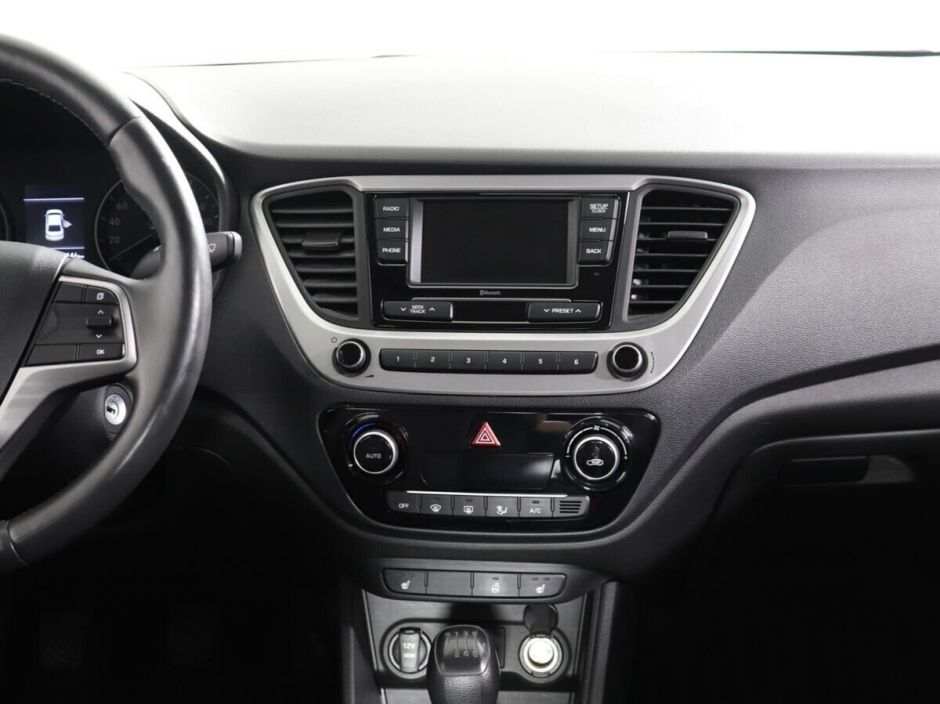 Hyundai Solaris 1.6 МКПП, 2018, 60 000 км фото 8