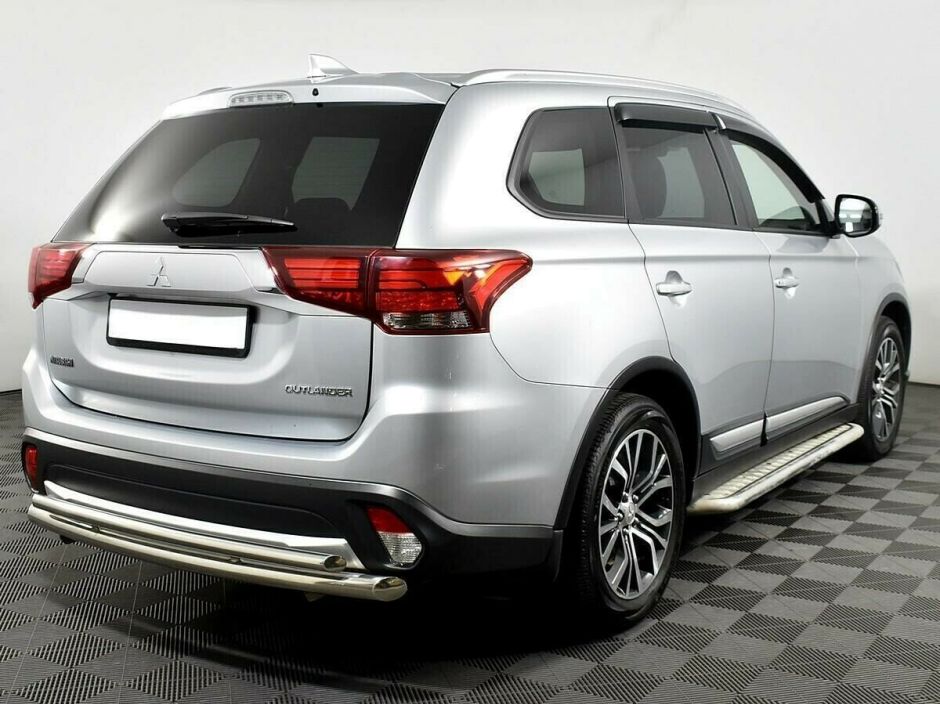 Mitsubishi Outlander 2.0 CVT, 2018, 69 000 км фото 4