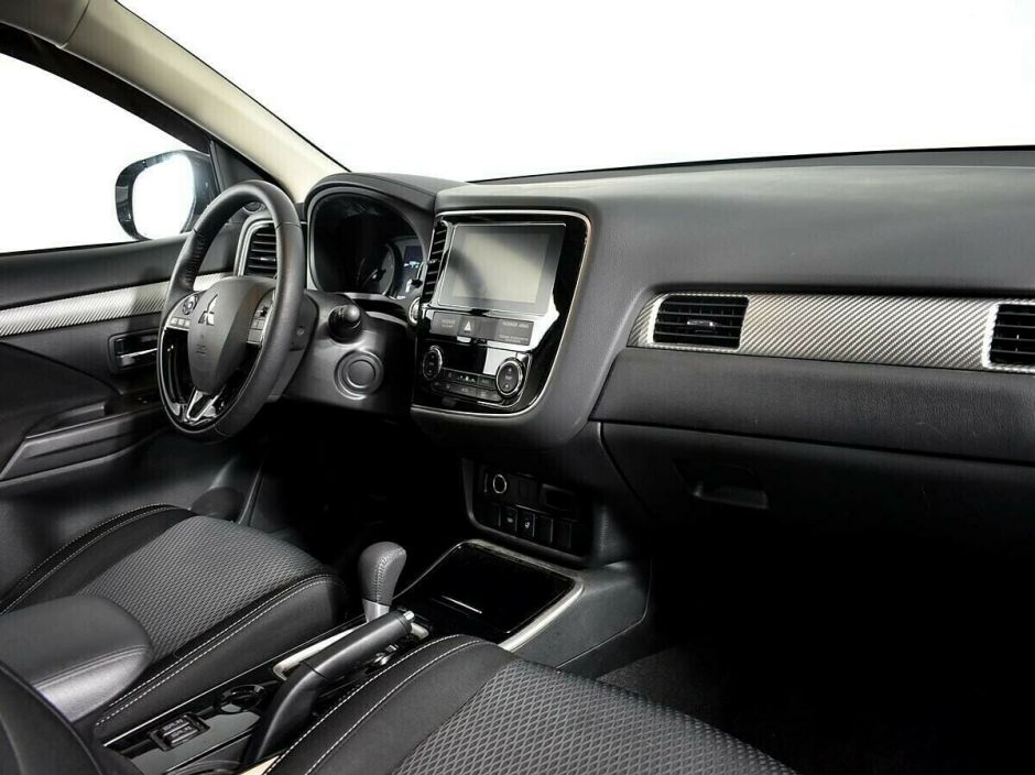 Mitsubishi Outlander 2.0 CVT, 2018, 69 000 км фото 5