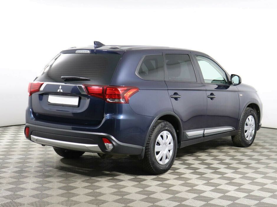 Mitsubishi Outlander 2.0 CVT, 2017, 79 000 км фото 3