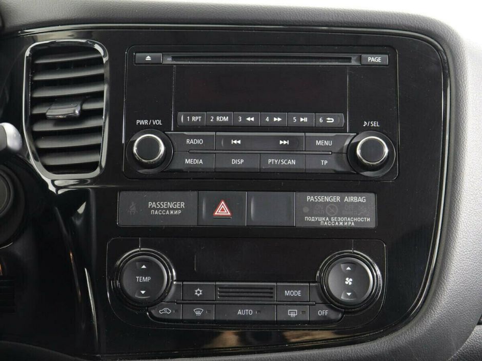 Mitsubishi Outlander 2.0 CVT, 2017, 79 000 км фото 8