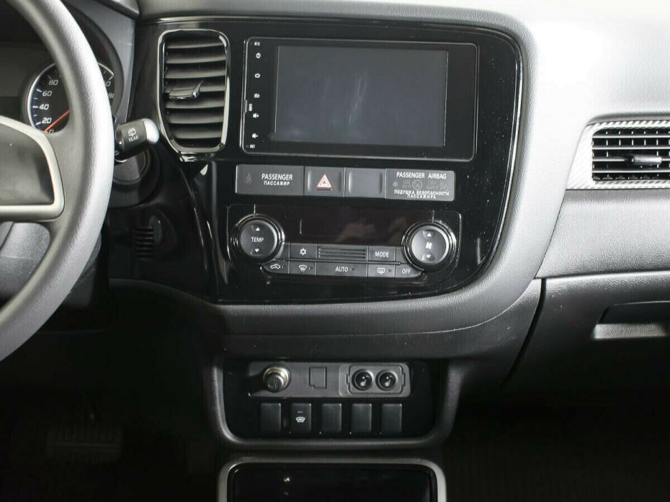 Mitsubishi Outlander 2.0 CVT, 2016, 88 000 км фото 8