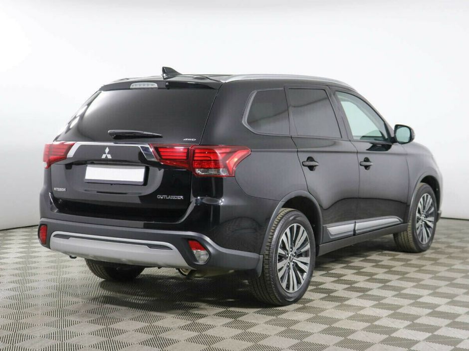 Mitsubishi Outlander 2.0 CVT, 2019, 52 000 км фото 3