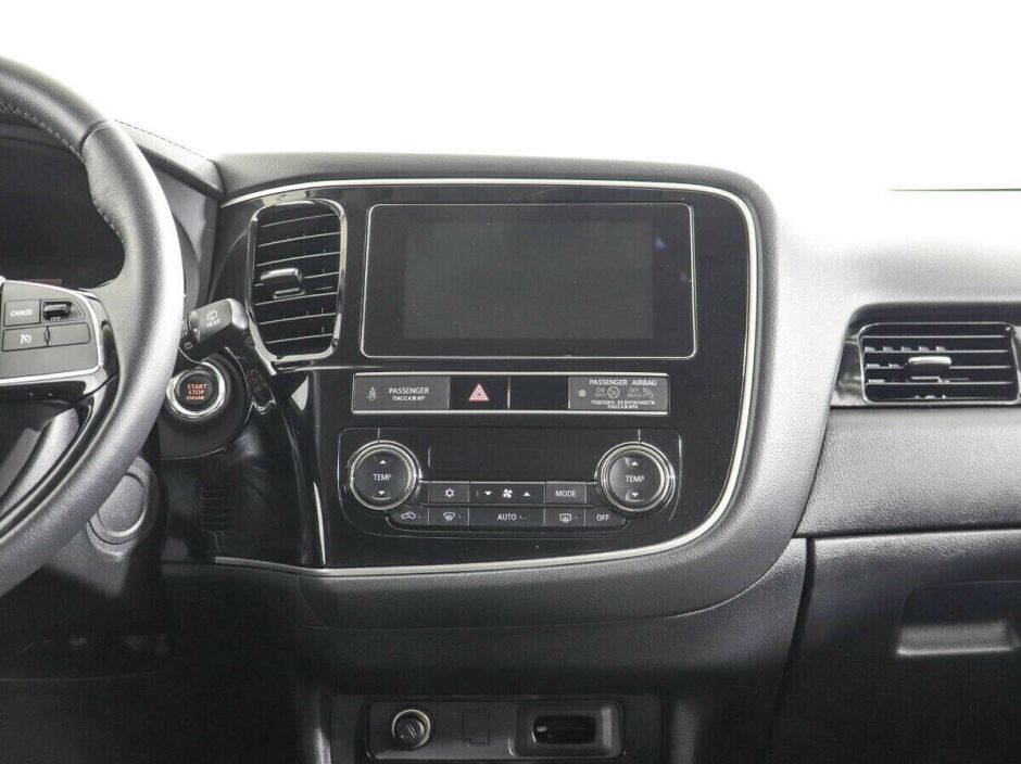 Mitsubishi Outlander 2.0 CVT, 2019, 52 000 км фото 9