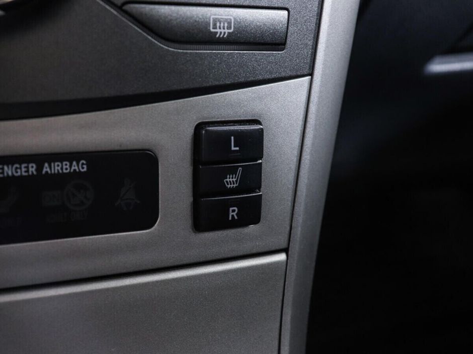 Toyota Corolla 1.6 РКПП, 2006, 208 000 км фото 9