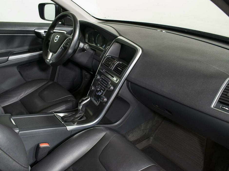 Volvo XC60 2.4 АКПП, 2016, 85 000 км фото 6
