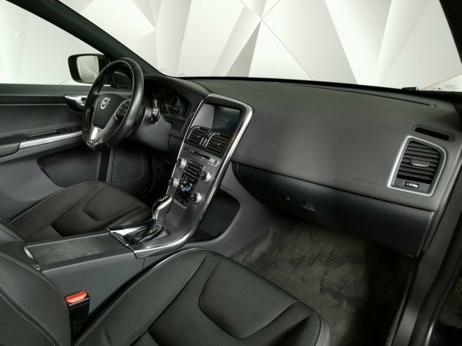 Volvo XC60 2.0 АКПП, 2016, 92 000 км фото 7