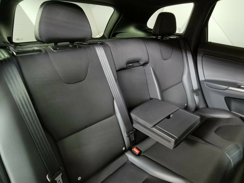 Volvo XC60 2.0 АКПП, 2016, 92 000 км фото 9