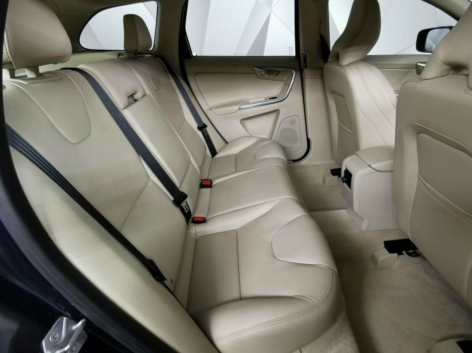 Volvo XC60 2.4 АКПП, 2017, 74 000 км фото 6