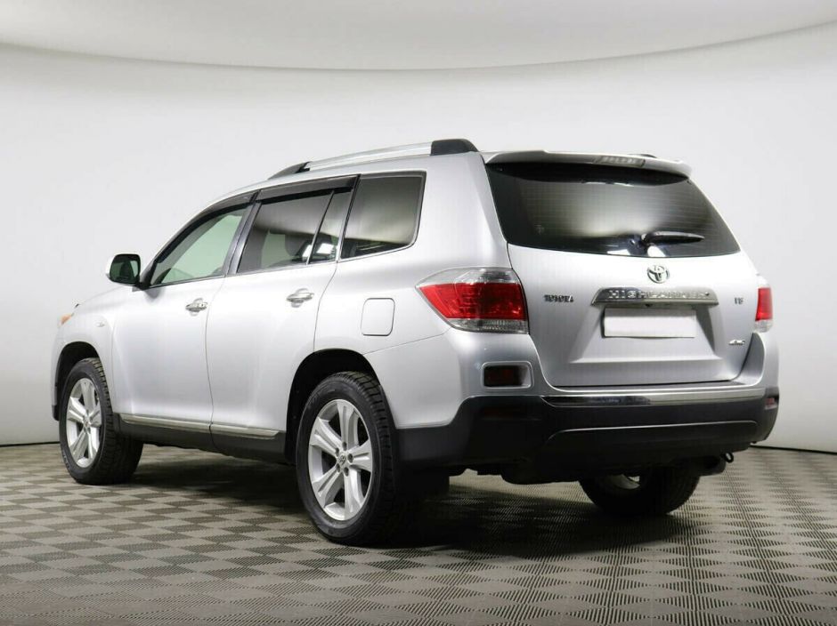 Toyota Highlander 3.5 АКПП, 2012, 138 000 км фото 3