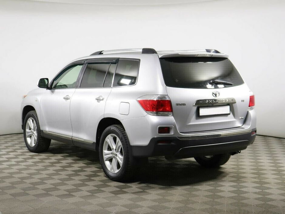 Toyota Highlander 3.5 АКПП, 2011, 148 000 км фото 3