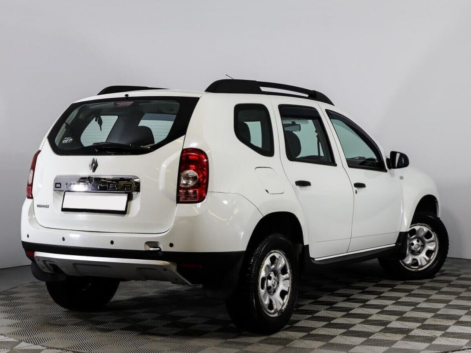 Renault Duster 1.6 МКПП, 2012, 140 000 км фото 2