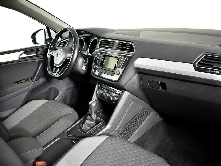 Volkswagen Tiguan 1.4 РКПП, 2017, 84 000 км фото 5