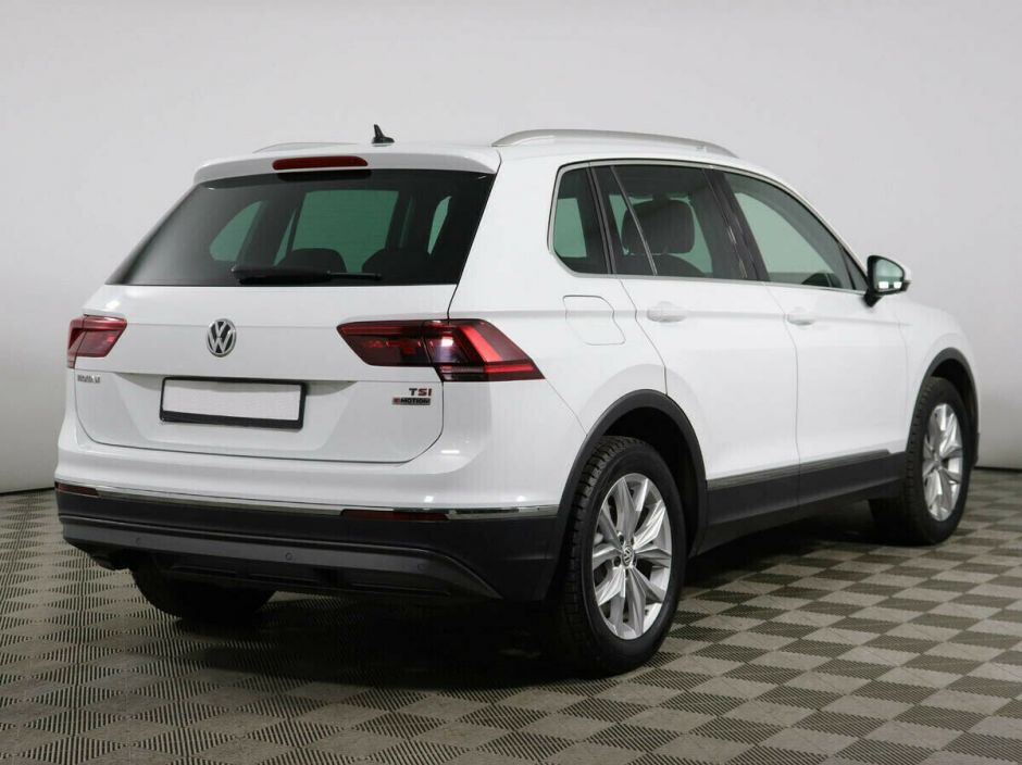 Volkswagen Tiguan 2.0 РКПП, 2018, 62 000 км фото 4