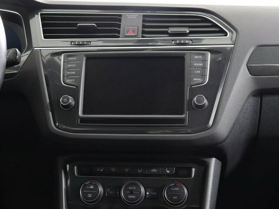 Volkswagen Tiguan 2.0 РКПП, 2018, 62 000 км фото 9