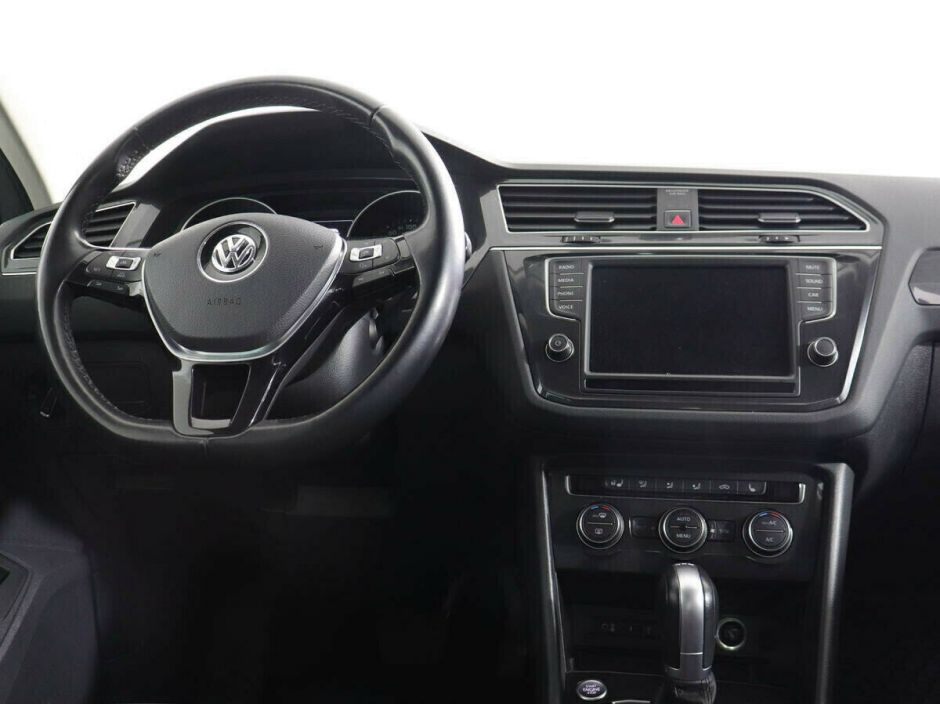 Volkswagen Tiguan 1.5 РКПП, 2018, 62 000 км фото 8