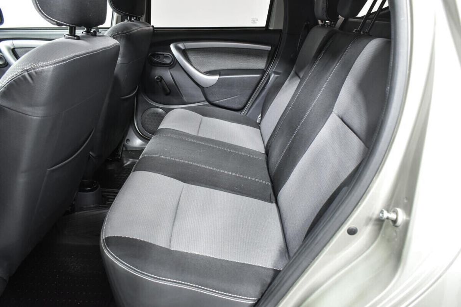 Renault Duster 1.6 МКПП, 2013, 125 000 км фото 9