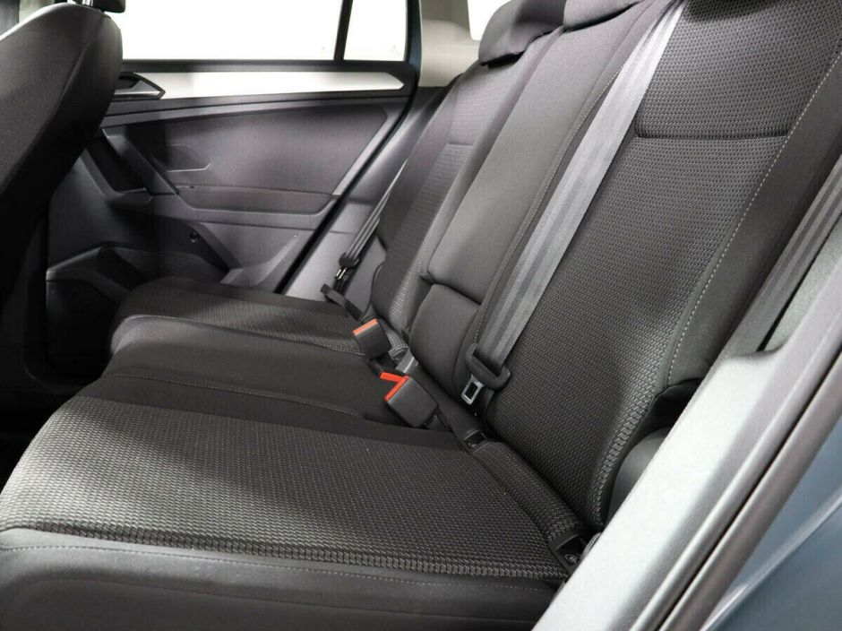 Volkswagen Tiguan 1.5 РКПП, 2019, 51 000 км фото 8