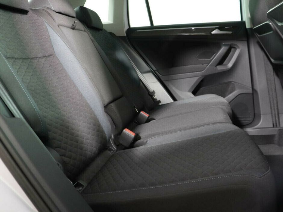 Volkswagen Tiguan 1.5 РКПП, 2019, 58 000 км фото 8