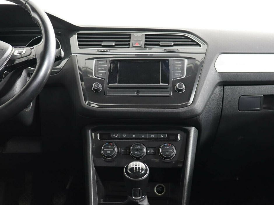 Volkswagen Tiguan 1.4 МКПП, 2017, 76 000 км фото 5