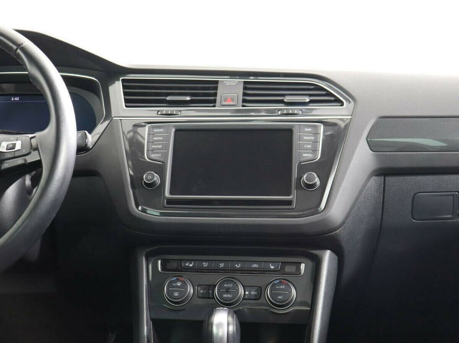 Volkswagen Tiguan 2.0 РКПП, 2017, 77 000 км фото 10