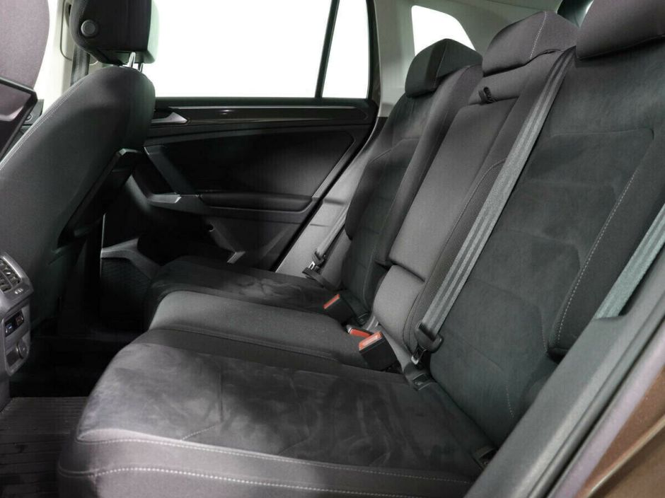Volkswagen Tiguan 2.0 РКПП, 2018, 68 000 км фото 8