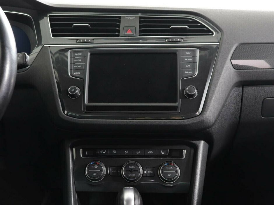Volkswagen Tiguan 2.0 РКПП, 2018, 68 000 км фото 9