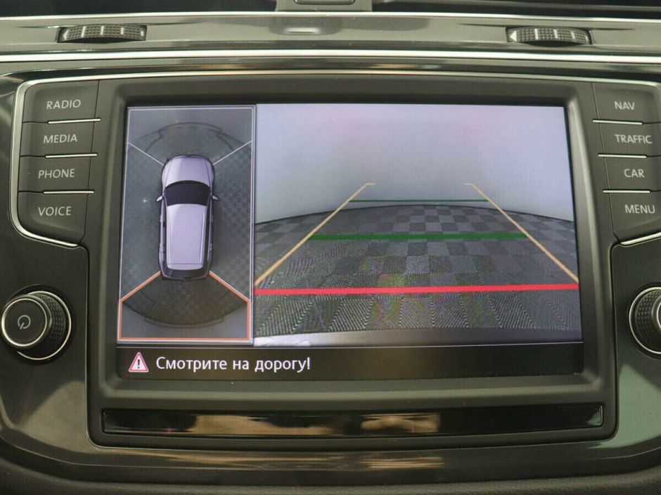 Volkswagen Tiguan 2.0 РКПП, 2018, 68 000 км фото 10