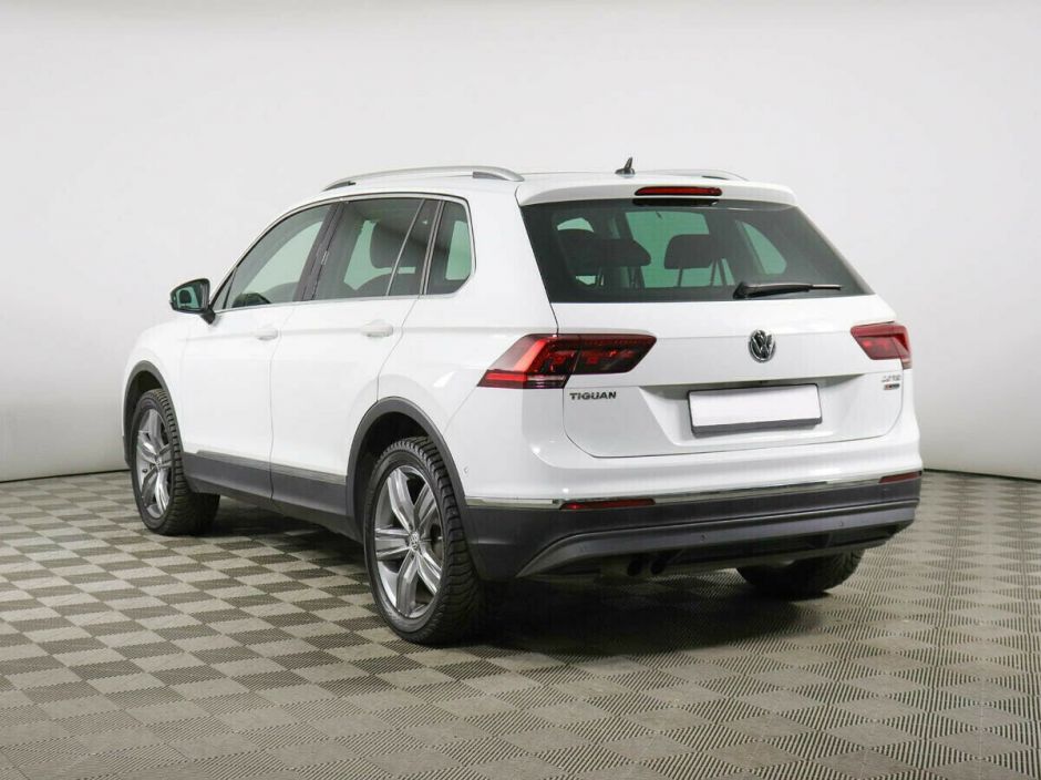Volkswagen Tiguan 2.0 РКПП, 2017, 86 000 км фото 3