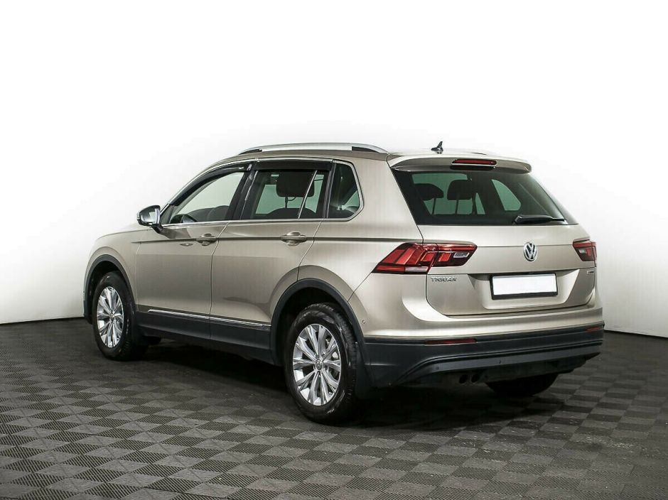 Volkswagen Tiguan 2.0 РКПП, 2017, 79 000 км фото 4