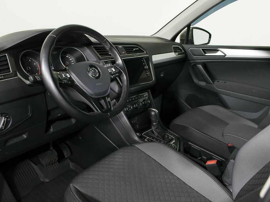 Volkswagen Tiguan 2.0 РКПП, 2017, 79 000 км фото 5