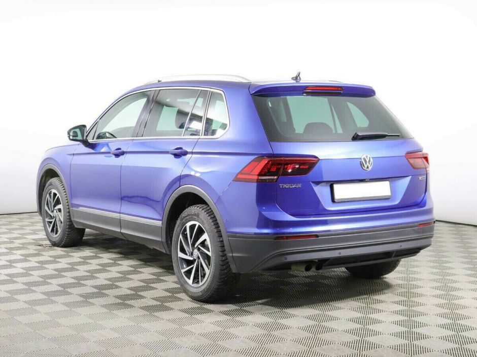 Volkswagen Tiguan 2.0 РКПП, 2018, 65 000 км фото 4