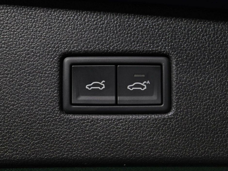 Volkswagen Tiguan 2.0 РКПП, 2018, 65 000 км фото 10