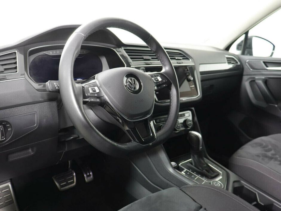 Volkswagen Tiguan 2.0 РКПП, 2018, 69 000 км фото 7