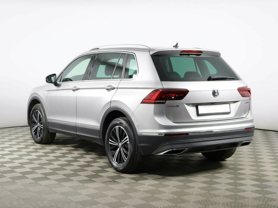 Volkswagen Tiguan 2.0 РКПП, 2018, 64 000 км фото 3