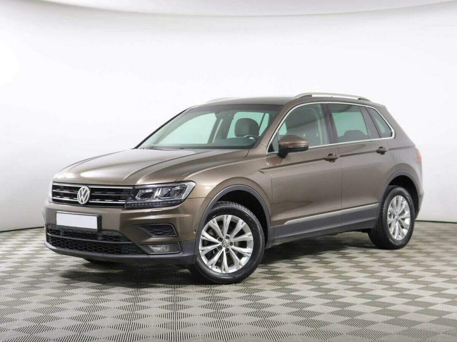 Volkswagen Tiguan 2.0 РКПП, 2018, 61 000 км фото 1