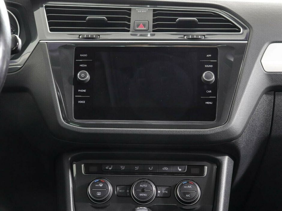 Volkswagen Tiguan 2.0 РКПП, 2018, 61 000 км фото 9