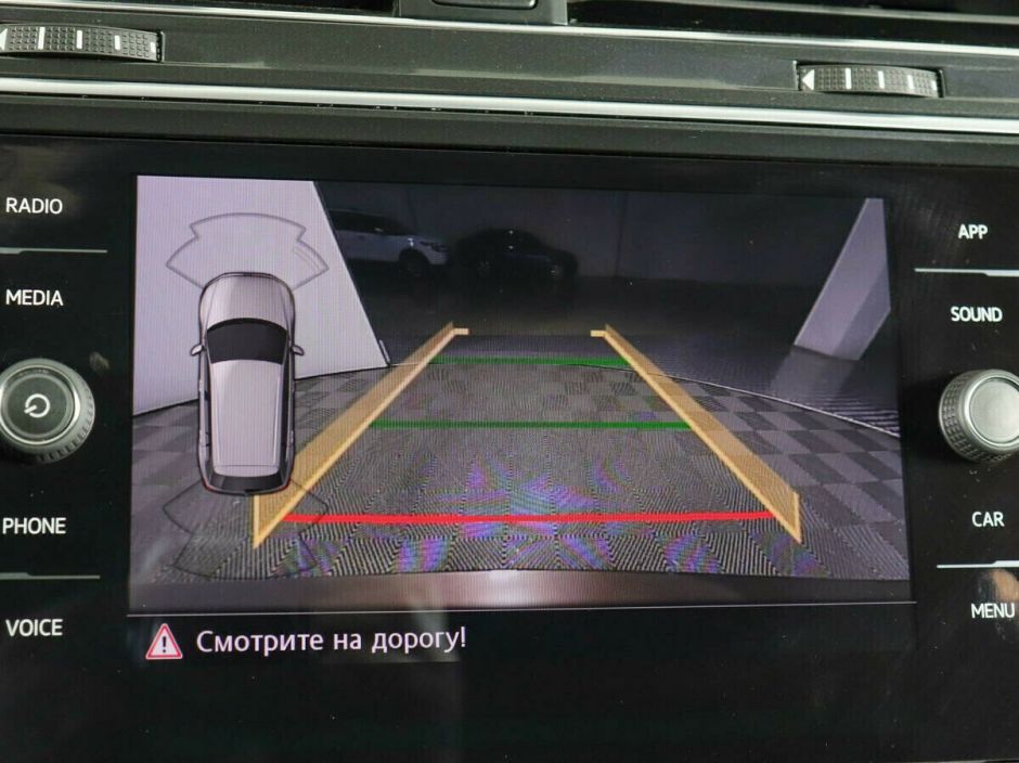 Volkswagen Tiguan 2.0 РКПП, 2018, 61 000 км фото 10