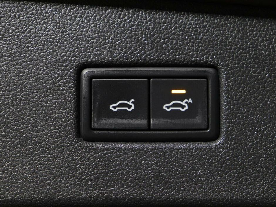 Volkswagen Tiguan 2.0 РКПП, 2018, 61 000 км фото 11