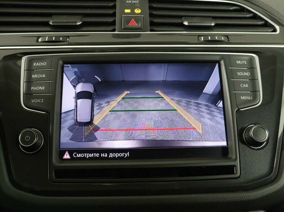 Volkswagen Tiguan 2.0 РКПП, 2017, 74 000 км фото 10