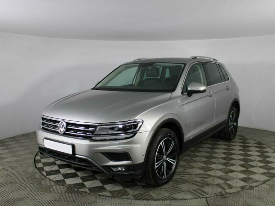 Volkswagen Tiguan 2.0 РКПП, 2017, 86 000 км фото 1
