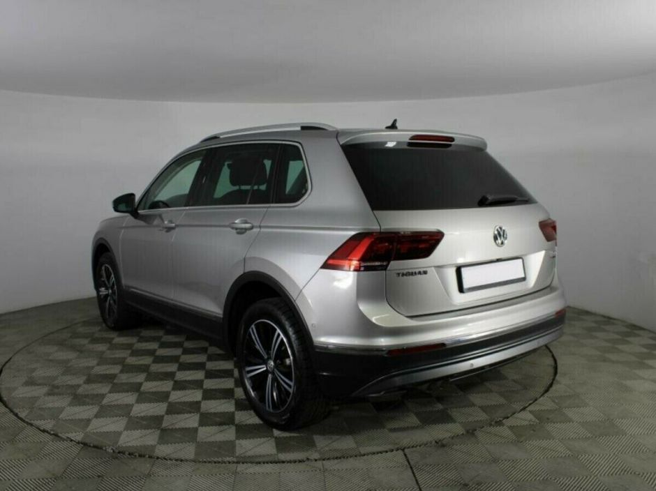 Volkswagen Tiguan 2.0 РКПП, 2017, 86 000 км фото 3