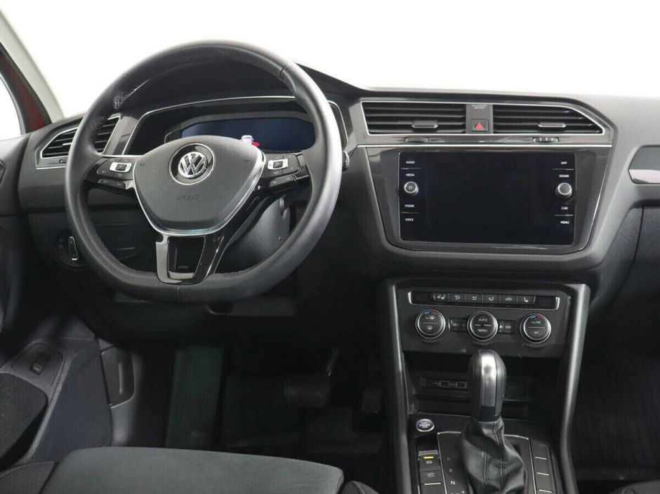 Volkswagen Tiguan 2.0 РКПП, 2017, 80 000 км фото 7