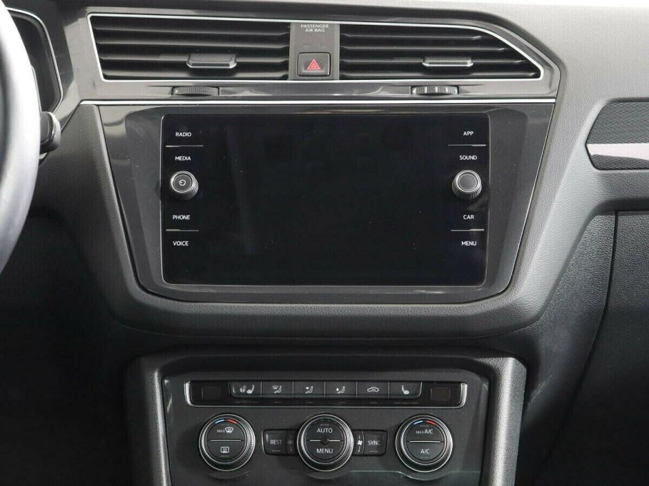 Volkswagen Tiguan 2.0 РКПП, 2017, 80 000 км фото 11