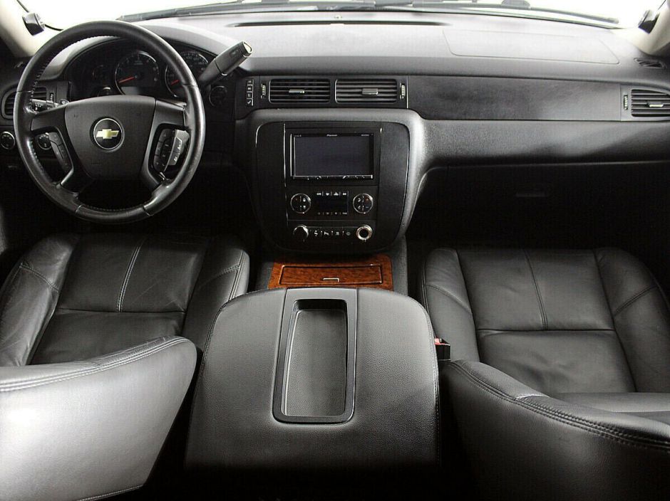 Chevrolet Tahoe 5.3 АКПП, 2008, 182 000 км фото 3