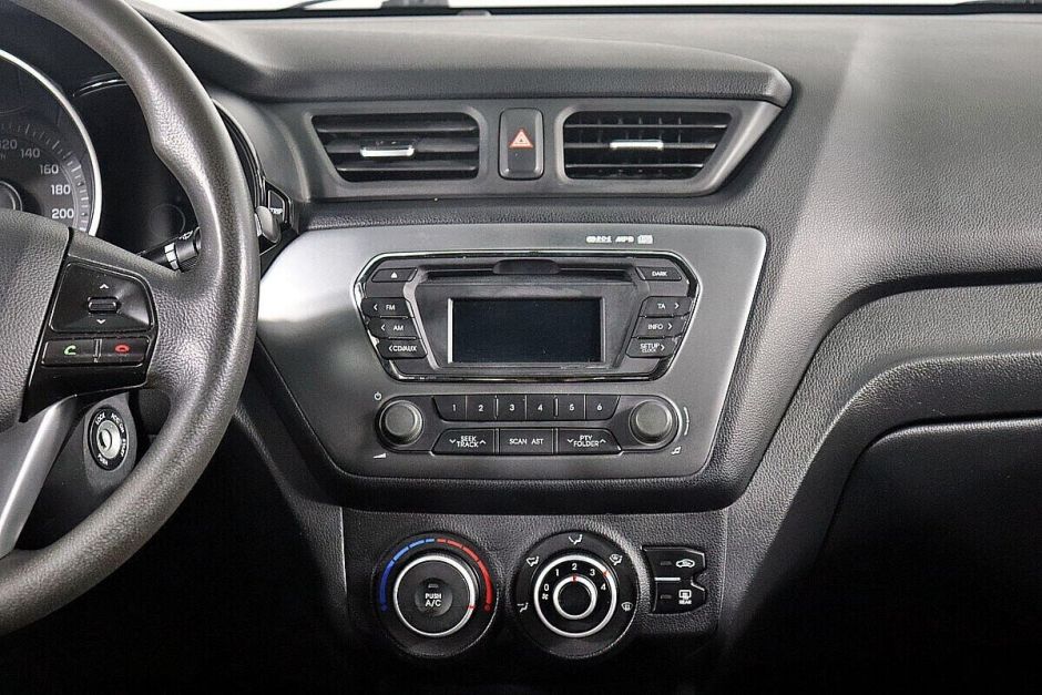 Kia Rio 1.6 АКПП, 2013, 123 000 км фото 8