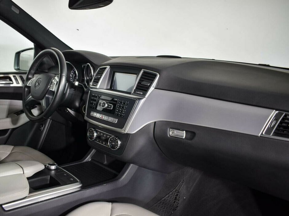 Mercedes-Benz M-Класс 3.0 АКПП, 2012, 140 000 км фото 5