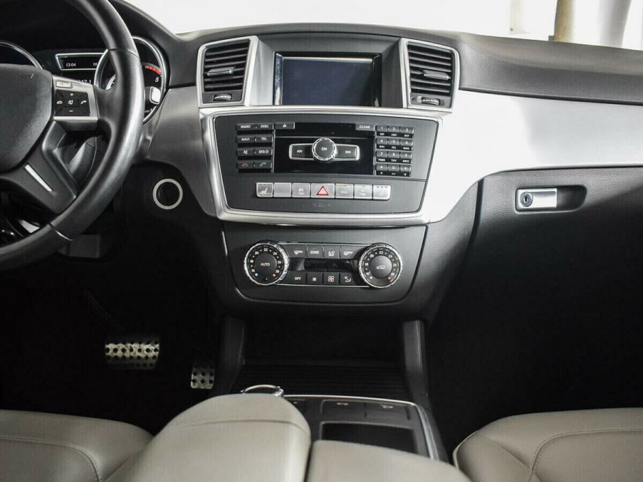 Mercedes-Benz M-Класс 3.0 АКПП, 2012, 140 000 км фото 7